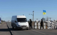 Двое граждан «погорели» на детских подгузниках и духах