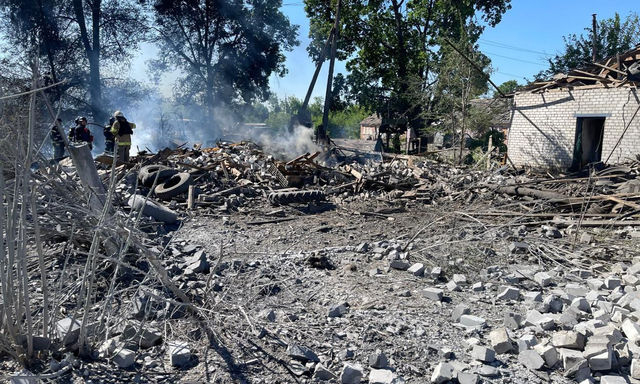 Россияне убили во время обстрелов троих мирных жителей