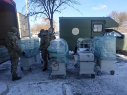 Родильному отделению в Селидово передано оборудование