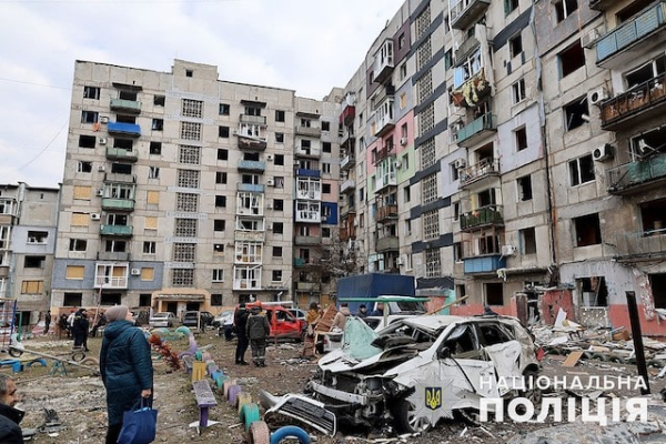 Враг обстрелял Мирноград модернизированными бомбами