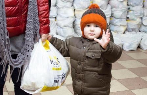 Захарченко запретил гуманитарный фонд «Поможем»