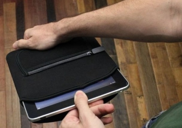 Свидетели кражи планшета пытались задержать вора