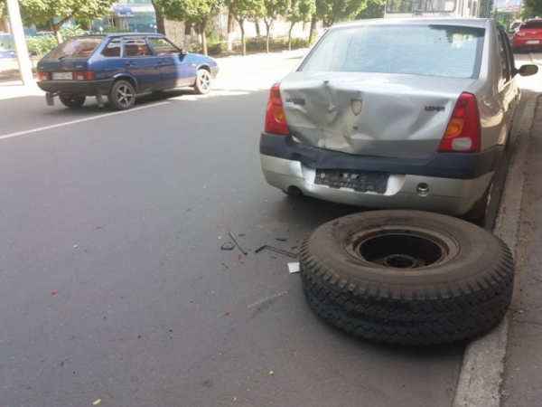 ДТП в Краматорске: у троллейбуса отвалилось колесо, пострадал один из пассажиров