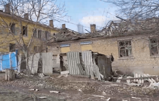 Во время обстрелов Покровска и Мирнограда погибли три человека, двое получили ранения