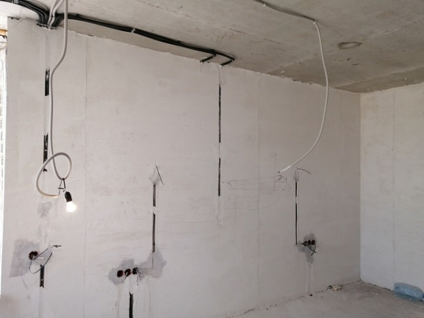 Особенности обустройства электропроводки в квартире: полезные советы