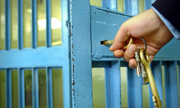 Житель Донецкой области выманил у пенсионерки $8 000