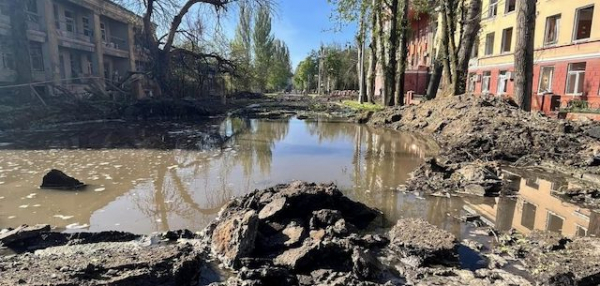 Во время ночного ракетного удара в Краматорске пострадали гражданские объекты и дома