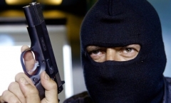 Ночная волна ограблений магазинов в Донецке