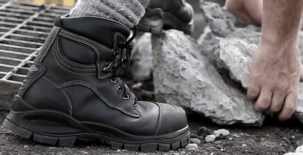 Ботинки для работы на производстве: какие должны быть, как выбрать