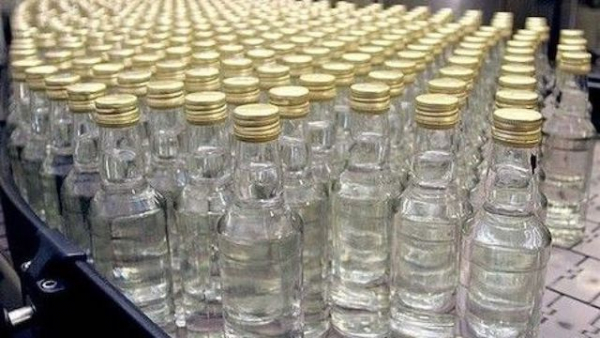 Водитель автомобиля «MAN» незаконно перевозил более 1 000 литров алкоголя