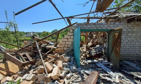 В Торецке во время обстрела пострадали подростки и их родители