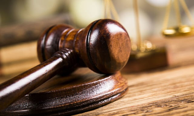 Секретарь «участковой комиссии» заочно приговорен к 15 годам лишения свободы