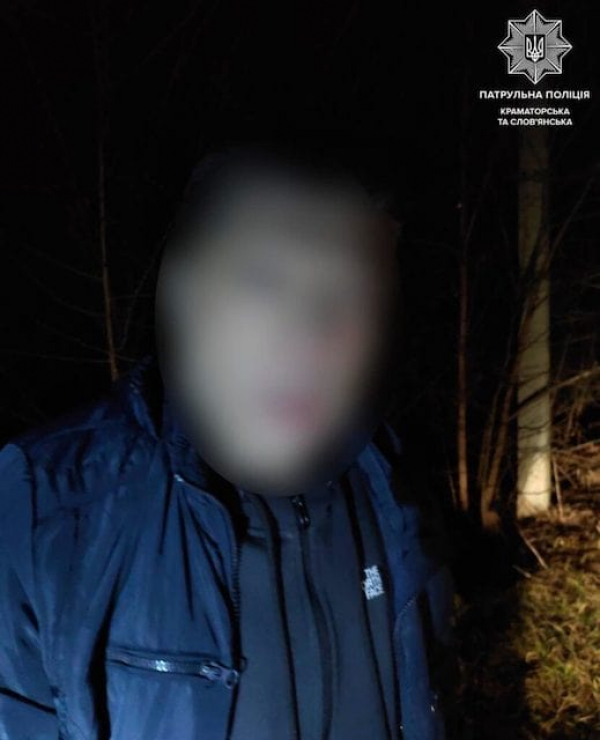 Водитель, нарушивший ПДД, попытался дать взятку патрульным полицейскимм