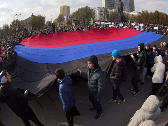 Главари не посетили торжества по случаю дня флага «ДНР»