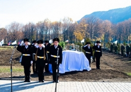 Дончане категорично отнеслись к созданию аллеи имени Захарченко