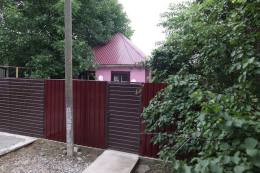 «Monobank» подарил 98-летней украинке, сбежавшей из оккупации, дом