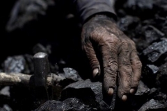 Масштабное ЧП на шахте в Донецкой области: пострадавшие в тяжелом состоянии