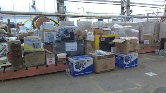 Гуманитарную помощь для жителей Авдеевки распродают в Краматорске