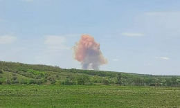 Российские оккупанты обстреляли склад с аммиачной селитрой и фенольный завод