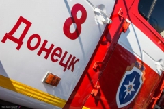На окраине Донецка горел одноэтажный дом на 8 хозяев