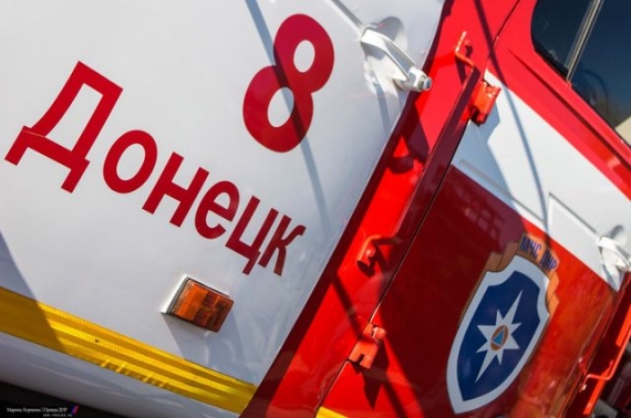 На окраине Донецка горел одноэтажный дом на 8 хозяев