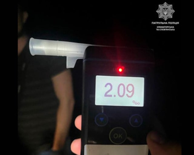 Молодой водитель управлял автомобилем в состоянии сильного алкогольного опьянения