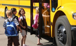 Власти Краматорска пообещали школьникам бесплатный проезд в автобусах