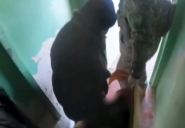 «Белые ангелы» под обстрелами эвакуировали тяжелораненого мужчину