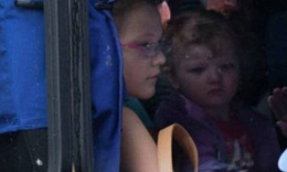 Полицейские эвакуировали из Угледара семью с двумя детьми