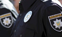 Жителям Великой Новоселки помогают полицейские