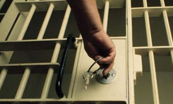 Троих жителей области обвинили в госизмене и взяли под стражу