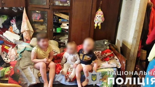 В Краматорске у недобросовестной матери забрали четверых детей