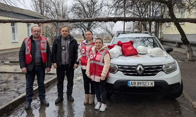 На Донетчине работала мобильная медицинская бригада Красного Креста