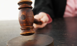 Бывшая секретарь суда осуждена к лишению свободы