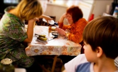 В ОРДО горе-мать устраивала пьянки и дебош на глазах у своих детей