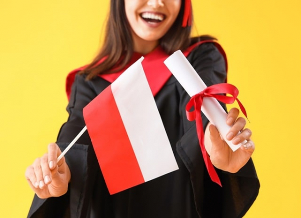 Среднее образование в Польше для украинцев: особенности, плюсы и минусы