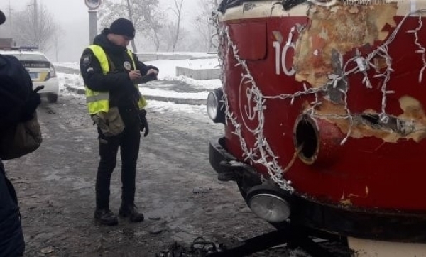 В Донецкой области – ДТП с участием трамвая и грузовика