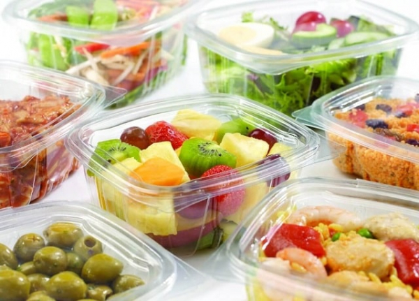 Пластиковые одноразовые контейнеры: безопасность и экологичность использования