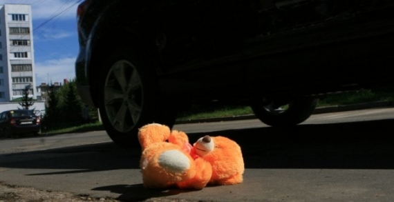 В Донецке иномарка наехала на ребенка