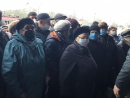 В разгар эпидемии коронавируса покупатели «штурмовали» новый магазин