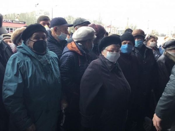 В разгар эпидемии коронавируса покупатели «штурмовали» новый магазин