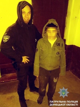Мариупольские полицейские спасли подростка от разгневанной матери