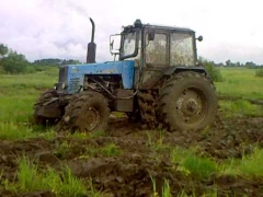 С размахом и в грязи: в «ДНР» анонсировали соревнования «Звезды на тракторе»