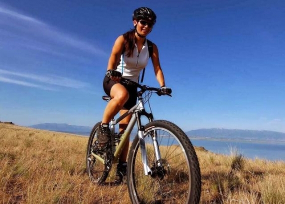 Одежда для езды на велосипеде для женщин: как правильно одеться (фото)