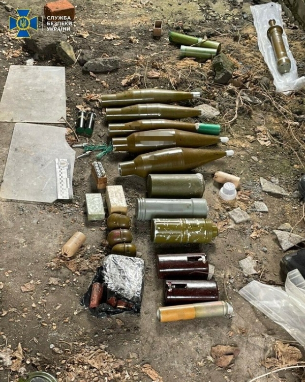 В Славянске нашли арсенал боеприпасов и схему с объектами инфраструктуры