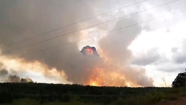 Под Мариуполем подорван крупный склад с боеприпасами