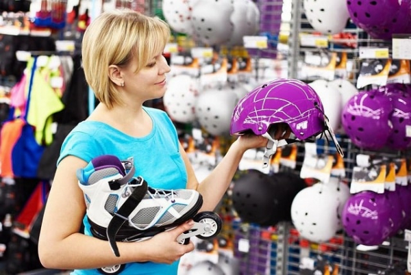 Как выбрать подходящий шлем для катания на роликах, самокате и скейте: советы и рекомендации