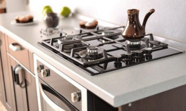 Краткий обзор лучших производителей кухонных плит