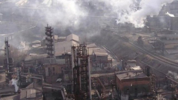 Российские оккупанты беспрерывно штурмуют и бомбят «Азовсталь»