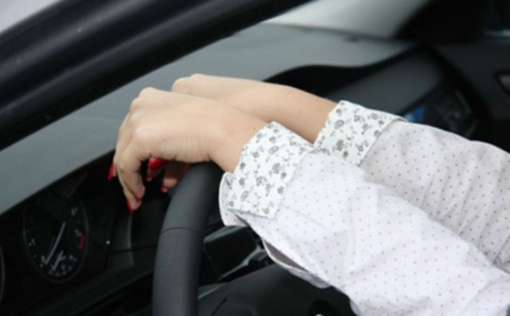 В «ДНР» по дороге на море дончанка опрокинула иномарку